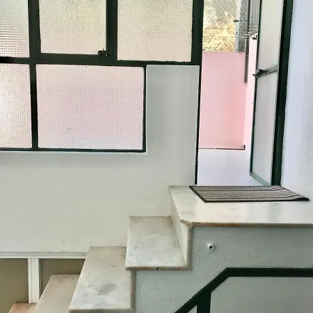 아파트 Sublime Gray Bedroom